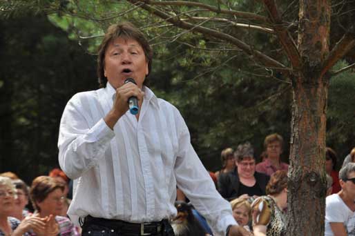 Andreas Holm im Tierheim Verlorenwasser