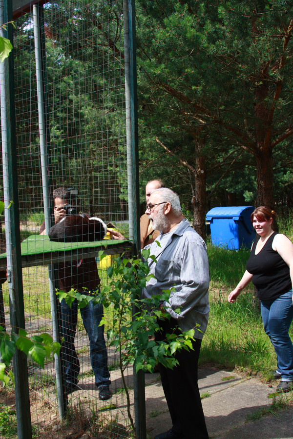 Udo Walz am Katzengehege